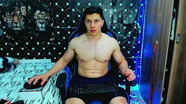 javiersexymann online show from June 4, 2026, 4:51 am