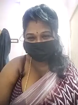 Snapshot of chaitara-reddy chatting on October 23, 2025, 5:29 am chaitara-reddy online show from October 23, 2025, 5:29 am