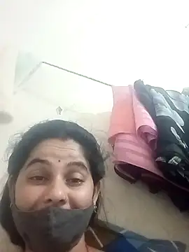 JULEE-740 online show from November 12, 2025, 6:08 pm