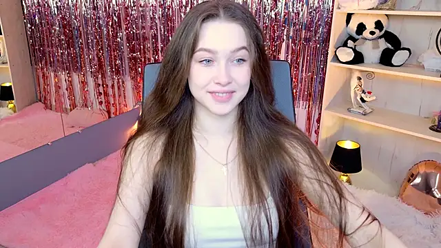 ArielSykes online show from April 20, 2026, 6:42 pm