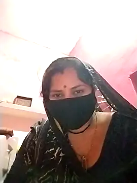 Rajnee33A online show from April 14, 2026, 1:06 pm