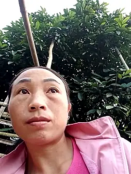 lucybaby00 online show from October 30, 2025, 10:16 am