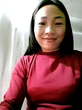 lucybaby00 online show from February 21, 2026, 11:28 pm