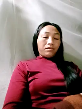 lucybaby00 online show from March 18, 2026, 10:57 pm