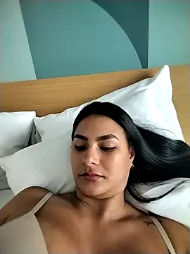 gabysanta  online show from April 17, 2026, 3:37 pm