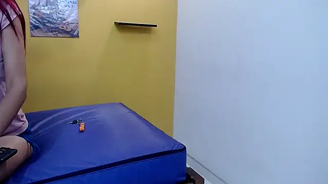 skinnyverus18 online show from April 1, 2026, 7:44 pm