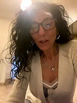 eddivad6974 online show from January 13, 2026, 8:19 am