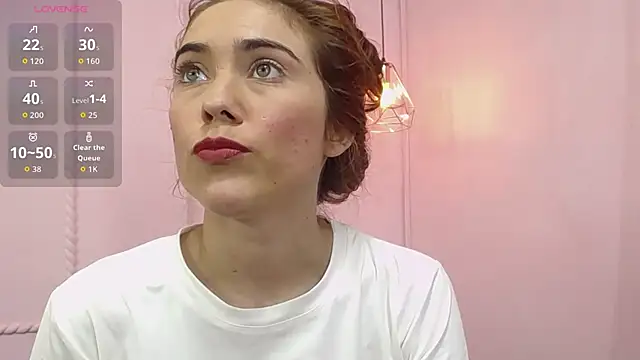 danna7cute online show from September 23, 2025, 9:07 pm