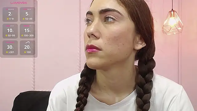 danna7cute online show from October 3, 2025, 9:12 pm