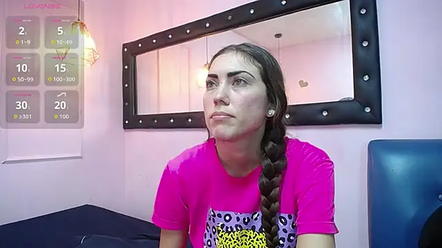 danna7cute online show from April 8, 2026, 9:26 pm