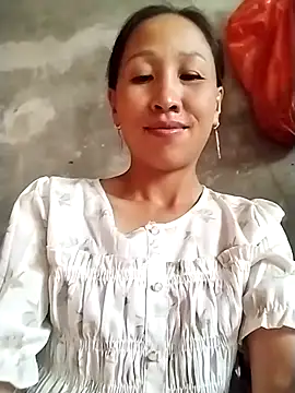 cute love00 online show from September 23, 2025, 3:31 am