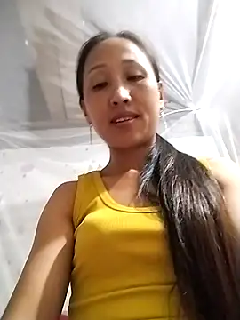 cute love00 online show from September 24, 2025, 3:43 am