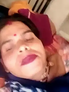 Snapshot of Soniya_pandit chatting on April 17, 2026, 11:02 am Soniya pandit online show from April 17, 2026, 11:02 am