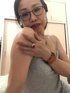 Vitamin sexy online show from September 23, 2025, 12:52 pm