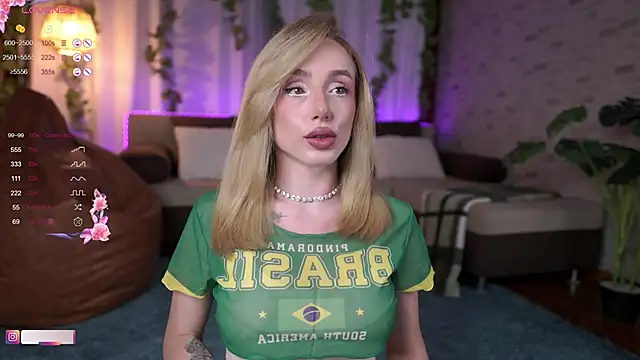BabyyyLunaX online show from June 20, 2026, 7:38 pm