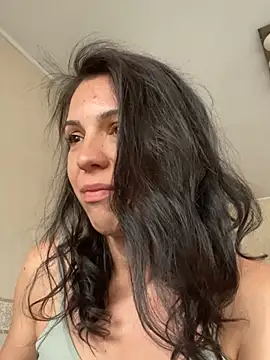 Snapshot of AlyaRei chatting on June 9, 2026, 11:33 am AlyaRei online show from June 9, 2026, 11:33 am