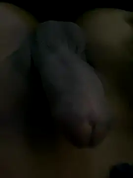 Kuaker077 online show from November 17, 2025, 7:52 pm