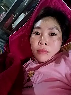 vivi cute online show from October 3, 2025, 1:35 am