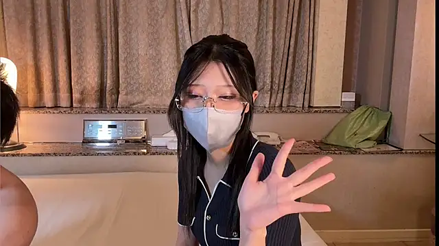 BROsister online show from July 9, 2026, 10:08 am