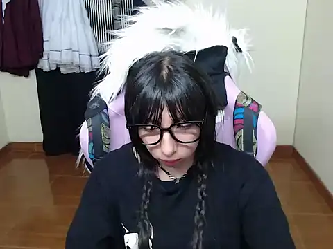 ScarlettShirahoshi online show from December 13, 2025, 11:10 pm