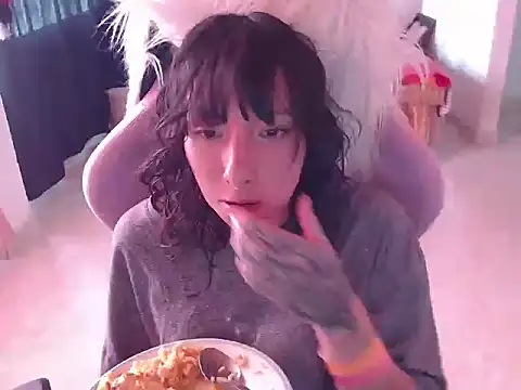 ScarlettShirahoshi online show from April 7, 2026, 5:57 pm