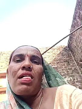 Pinky12A online show from October 17, 2025, 10:40 am