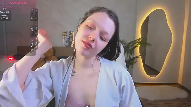 Snapshot of Lunar_Lily chatting on March 22, 2026, 5:33 am Lunar Lily online show from March 22, 2026, 5:33 am