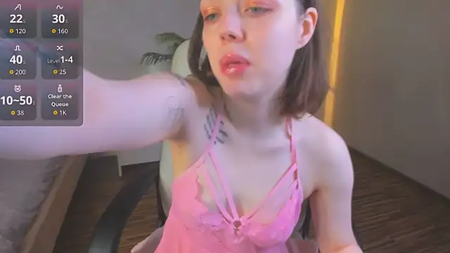 Snapshot of Lunar_Lily chatting on April 12, 2026, 5:34 am Lunar Lily online show from April 12, 2026, 5:34 am