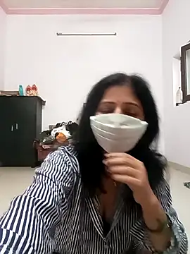 BITEXBABYlove online show from October 27, 2025, 2:04 am