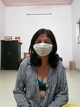 BITEXBABYlove online show from November 22, 2025, 2:10 am