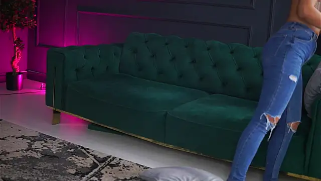 Snapshot of SiennaRuh chatting on September 29, 2025, 10:31 am SiennaRuh online show from September 29, 2025, 10:31 am