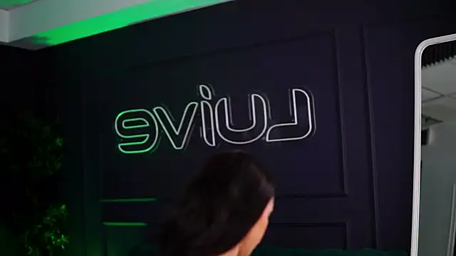 Snapshot of SiennaRuh chatting on October 24, 2025, 10:00 am SiennaRuh online show from October 24, 2025, 10:00 am