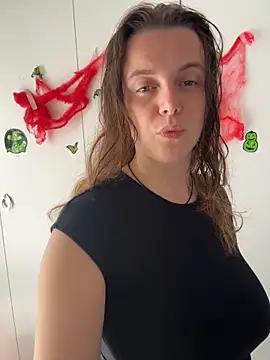 Snapshot of TenderLaGlamor chatting on November 1, 2025, 10:50 am TenderLaGlamor online show from November 1, 2025, 10:50 am