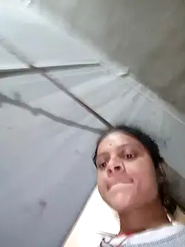 Snapshot of Sonam_dhakad chatting on December 20, 2025, 11:34 pm Sonam dhakad online show from December 20, 2025, 11:34 pm