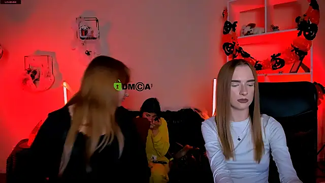 Snapshot of lizzie_boom chatting on October 21, 2025, 7:25 pm lizzie boom online show from October 21, 2025, 7:25 pm