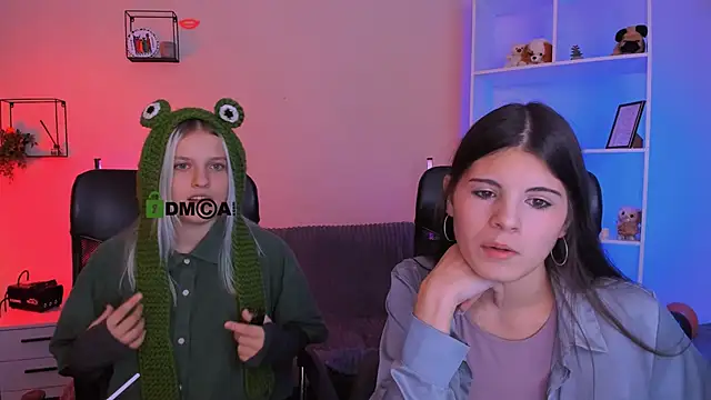 Snapshot of lizzie_boom chatting on November 7, 2025, 7:58 pm lizzie boom online show from November 7, 2025, 7:58 pm