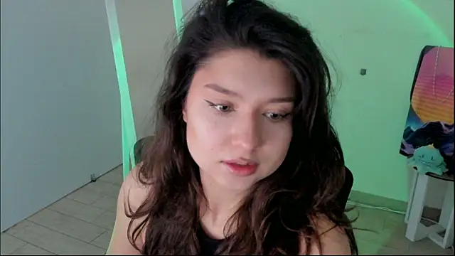 Sandra Curly online show from December 3, 2025, 10:41 pm