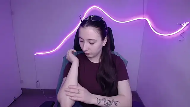 Snapshot of ScarlettVibe_ chatting on September 21, 2025, 5:20 am ScarlettVibe online show from September 21, 2025, 5:20 am