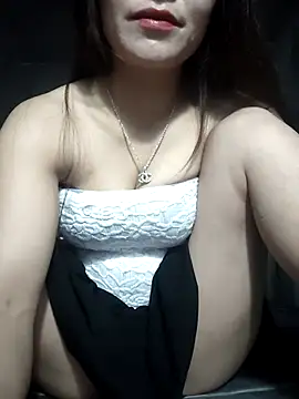 TinTim02 online show from April 11, 2026, 2:43 pm