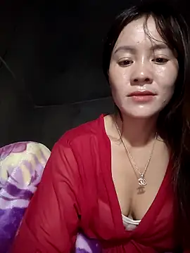 Snapshot of TinTim02 chatting on May 7, 2026, 9:42 pm TinTim02 online show from May 7, 2026, 9:42 pm