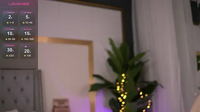 RebeccaRese online show from February 17, 2026, 9:17 am