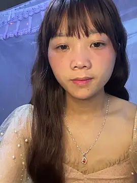 Snapshot of thaoyeuuu chatting on September 14, 2025, 8:24 am thaoyeuuu online show from September 14, 2025, 8:24 am