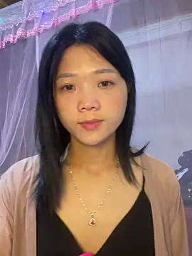 Snapshot of thaoyeuuu chatting on September 27, 2025, 4:17 am thaoyeuuu online show from September 27, 2025, 4:17 am