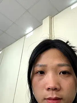 Snapshot of thaoyeuuu chatting on October 9, 2025, 3:26 am thaoyeuuu online show from October 9, 2025, 3:26 am