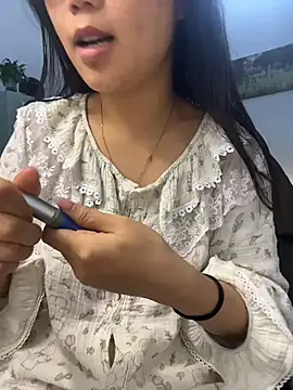 bunny b4nny online show from January 7, 2026, 3:47 pm