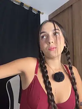 Scarlett05 online show from September 19, 2025, 1:07 am