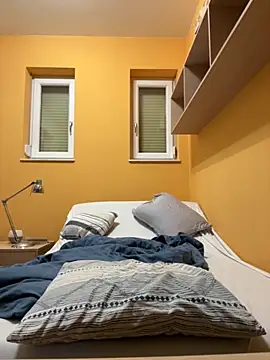 Snapshot of Raveman chatting on October 2, 2025, 4:03 pm Raveman online show from October 2, 2025, 4:03 pm