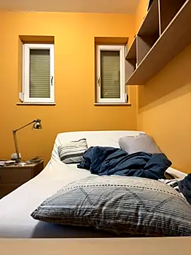 Snapshot of Raveman chatting on October 11, 2025, 3:43 pm Raveman online show from October 11, 2025, 3:43 pm