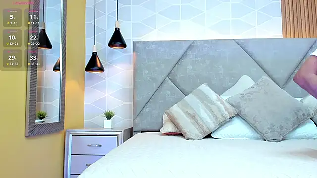 Brunnette Sensation online show from December 20, 2025, 6:15 pm