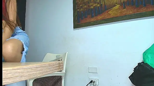 Snapshot of Arlet_pink chatting on September 24, 2025, 1:25 pm Arlet pink online show from September 24, 2025, 1:25 pm